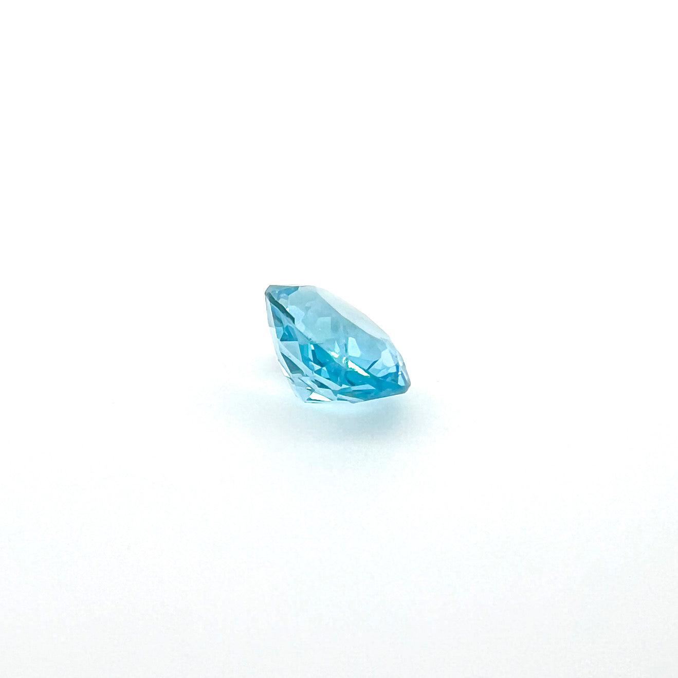ネオンブルーアパタイト 0.990ct