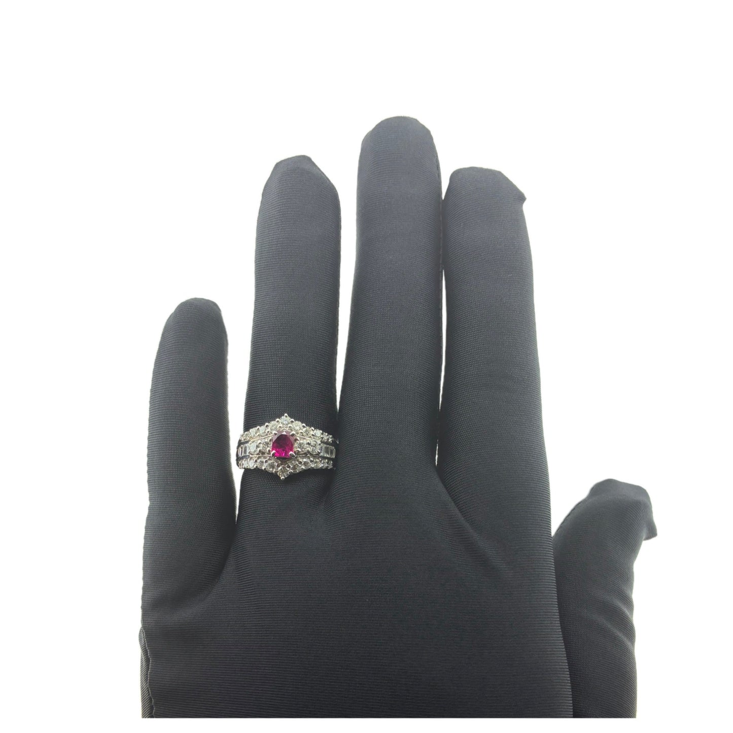 アメリカ産レッドベリル0.29ct Pt900リング