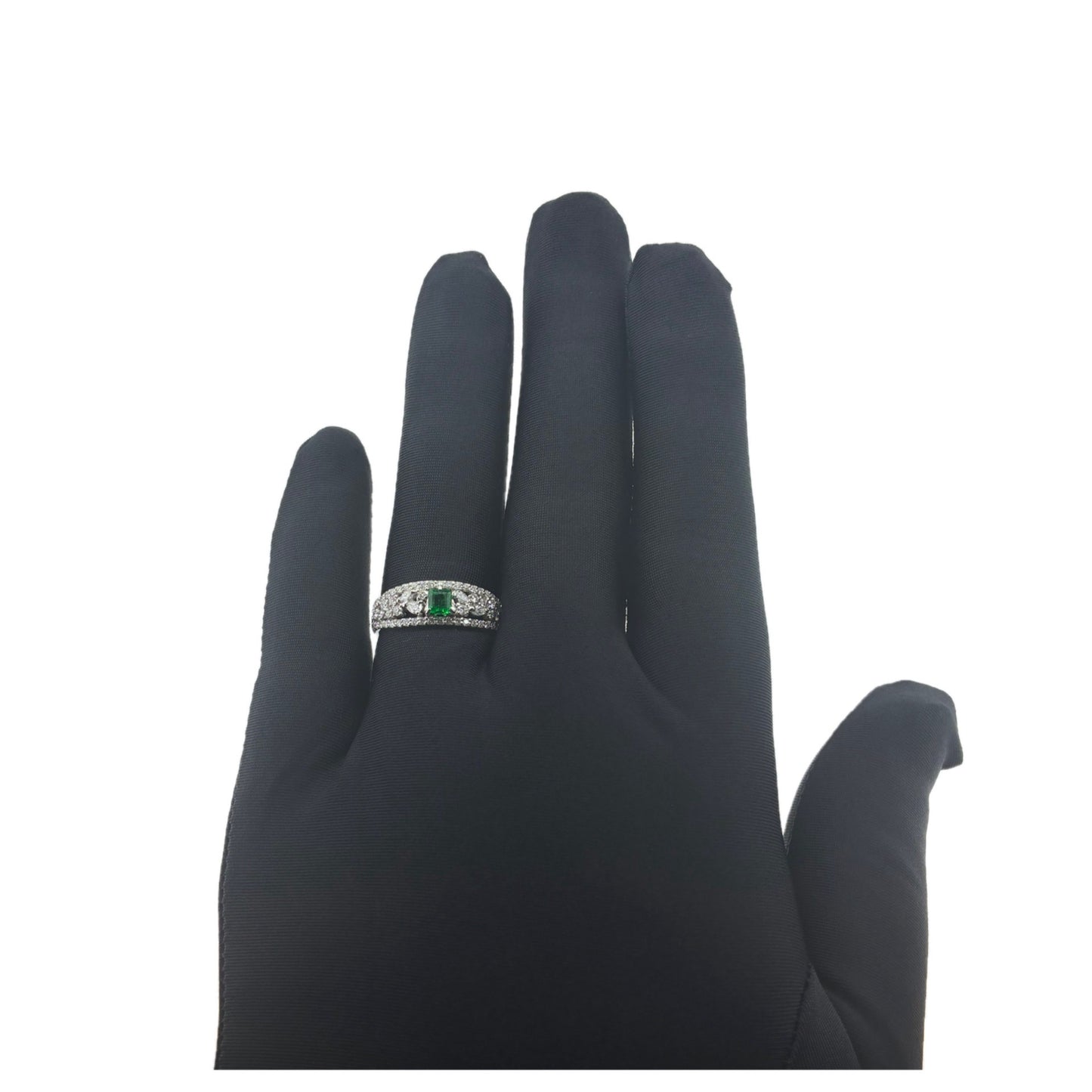 スワート産エメラルド 0.23ct Pt900リング