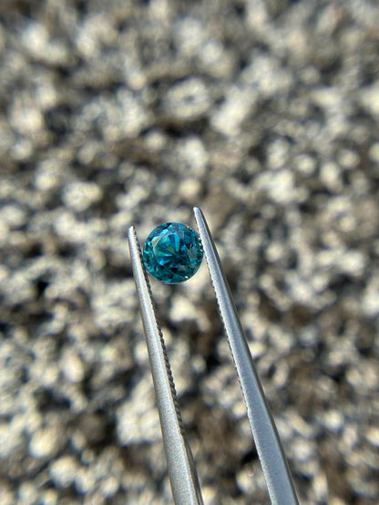 ラタナキリ産 ブルージルコン 1.165ct