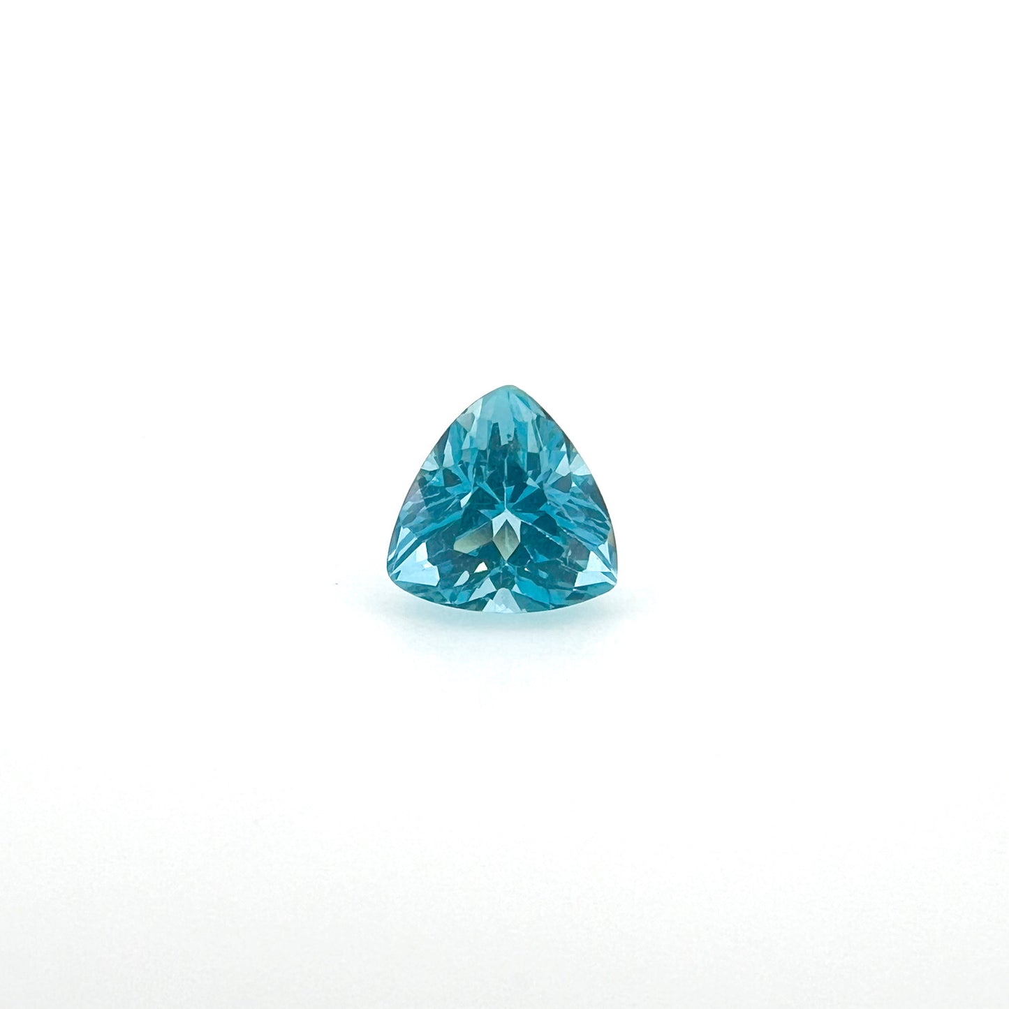 ネオンブルーアパタイト 0.890ct