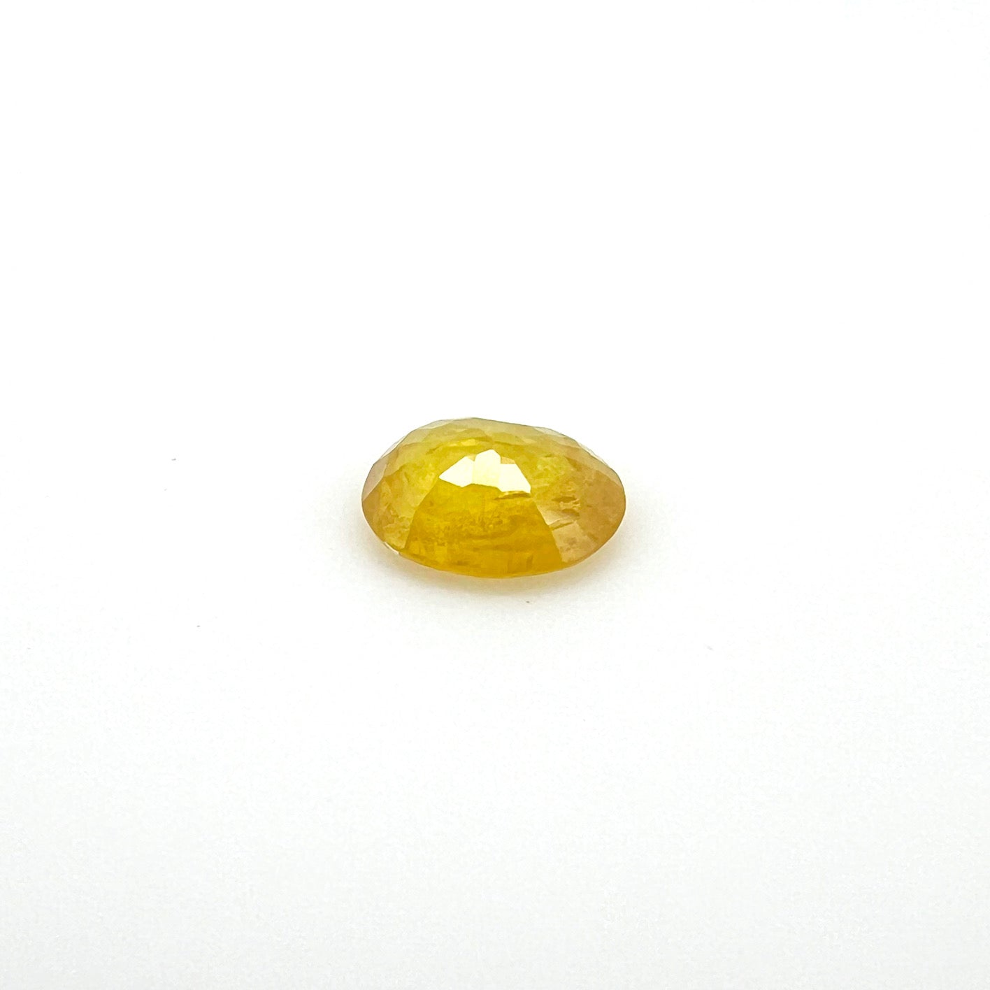 ゴールデンサファイア 0.869ct