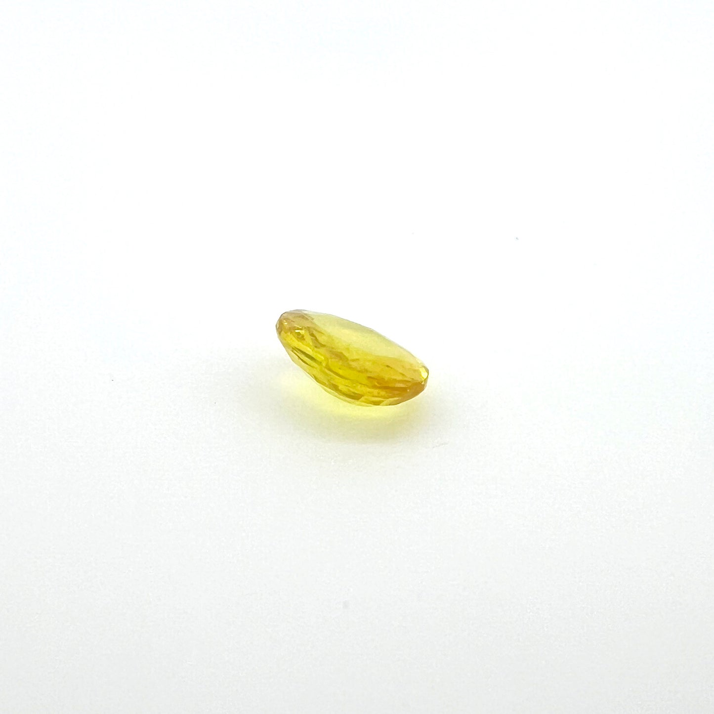 イエローサファイア 1.102ct